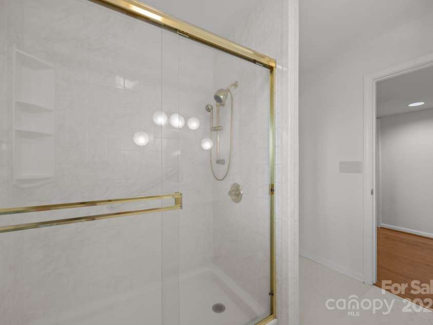 110 Thrashing Rock Drive, Hendersonville, NC 28739.  MLS# CAR4282429, YatesRealty ID 29693. 