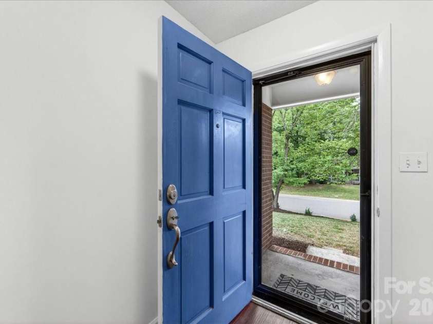 6219 Welford Road, Charlotte, NC 28211.  MLS# CAR4376961, YatesRealty ID 29693. 