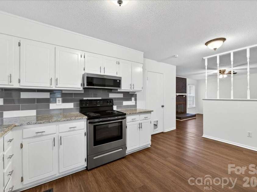 6219 Welford Road, Charlotte, NC 28211.  MLS# CAR4376961, YatesRealty ID 29693. 
