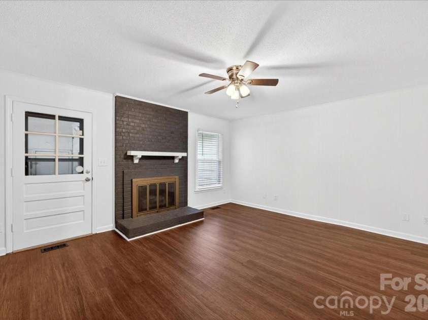 6219 Welford Road, Charlotte, NC 28211.  MLS# CAR4376961, YatesRealty ID 29693. 