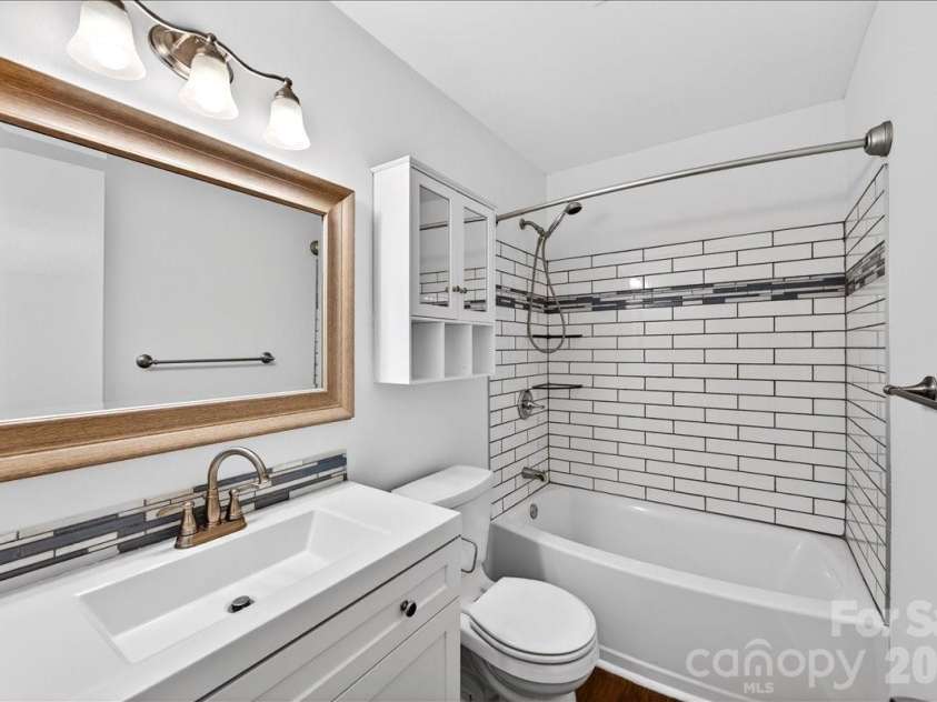 6219 Welford Road, Charlotte, NC 28211.  MLS# CAR4376961, YatesRealty ID 29693. 