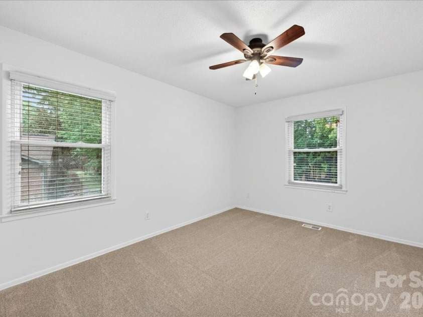 6219 Welford Road, Charlotte, NC 28211.  MLS# CAR4376961, YatesRealty ID 29693. 