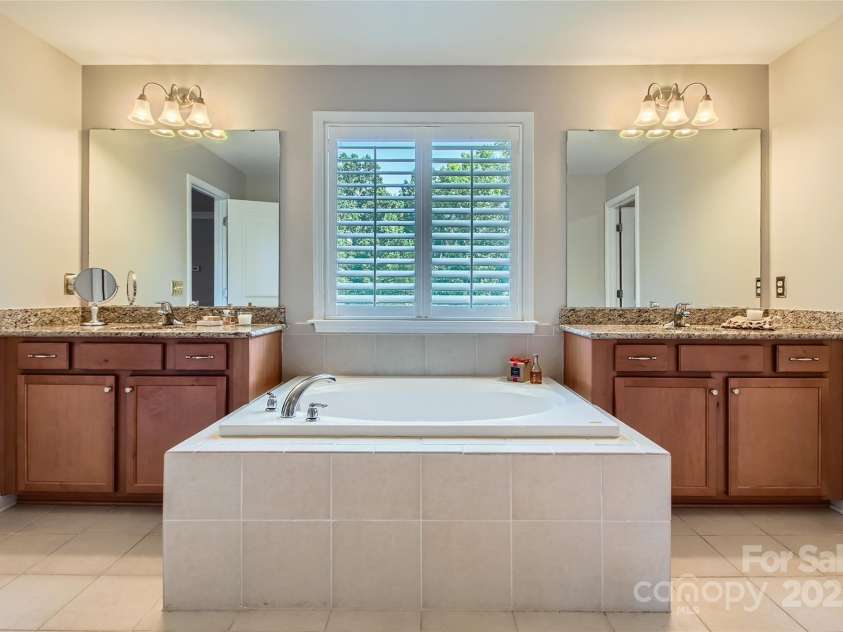 2599 Treeline Drive, Concord, NC 28027.  MLS# CAR4277071, YatesRealty ID 29695. 