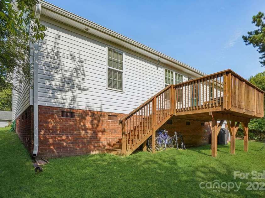 109 Cypress Street, Concord, NC 28025.  MLS# CAR4282657, YatesRealty ID 29696. 