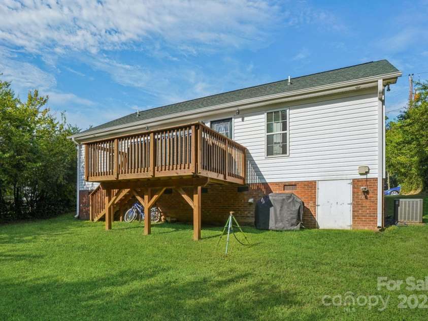 109 Cypress Street, Concord, NC 28025.  MLS# CAR4282657, YatesRealty ID 29696. 