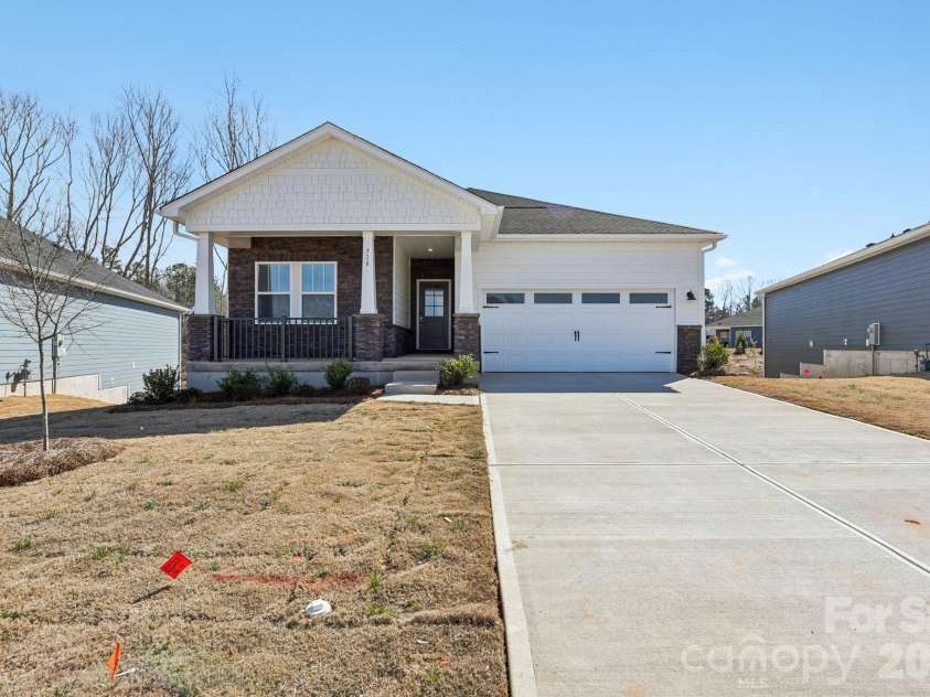 730 Palmer Pendleton Way, York, SC 29745.  MLS# CAR4386474, YatesRealty ID 29696. Photo is not of the actual home, but is an inspirational photo of builder’s model home and may depict options, furnishings, and/or decorator features that are not included