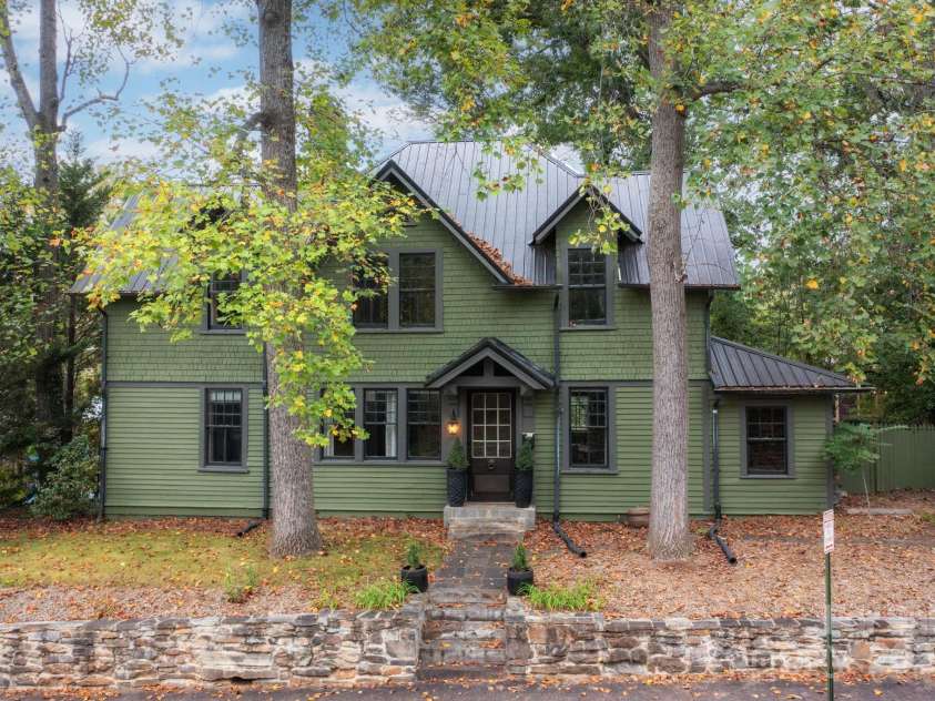 11 Cullowhee Street, Asheville, NC 28801.  MLS# CAR4307173, YatesRealty ID 297. 11 Cullowhee Street