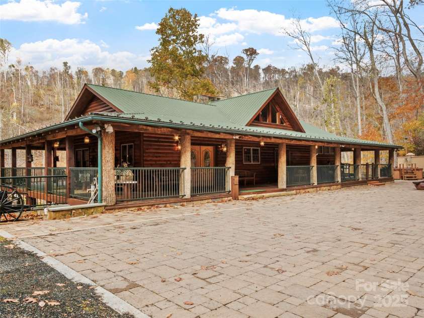 90 Rogers Creek Drive, Bakersville, NC 28705.  MLS# CAR4318662, YatesRealty ID 297. 