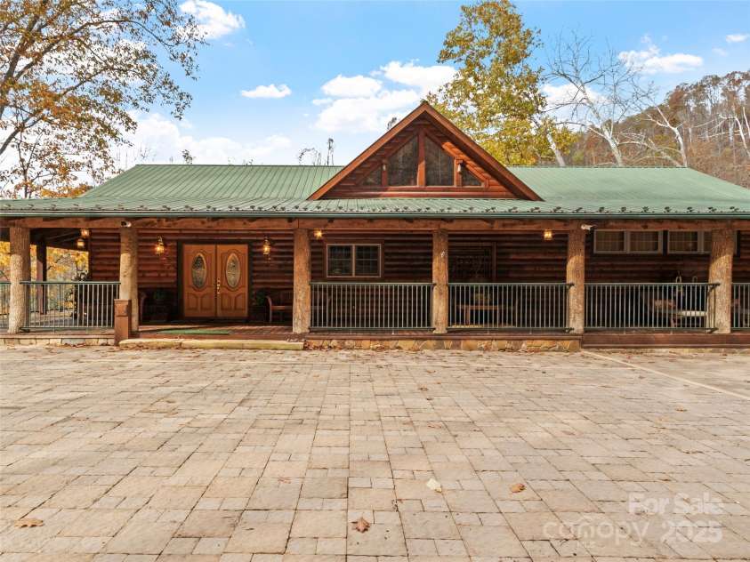 90 Rogers Creek Drive, Bakersville, NC 28705.  MLS# CAR4318662, YatesRealty ID 297. 