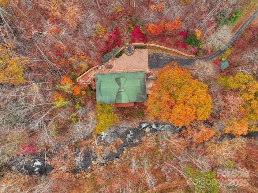 90 Rogers Creek Drive, Bakersville, NC 28705.  MLS# CAR4318662, YatesRealty ID 297. 