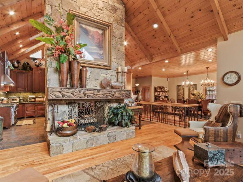 90 Rogers Creek Drive, Bakersville, NC 28705.  MLS# CAR4318662, YatesRealty ID 297. 