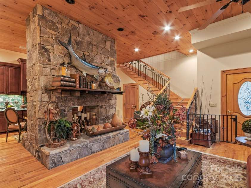 90 Rogers Creek Drive, Bakersville, NC 28705.  MLS# CAR4318662, YatesRealty ID 297. 