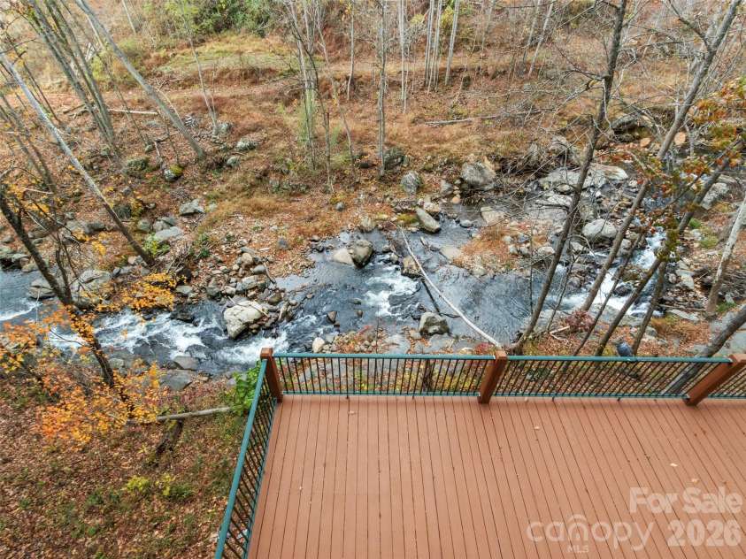90 Rogers Creek Drive, Bakersville, NC 28705.  MLS# CAR4318662, YatesRealty ID 297. 
