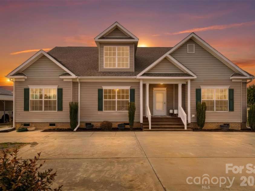 1131 Sikes Mill Road, Monroe, NC 28110.  MLS# CAR4346944, YatesRealty ID 2970. 