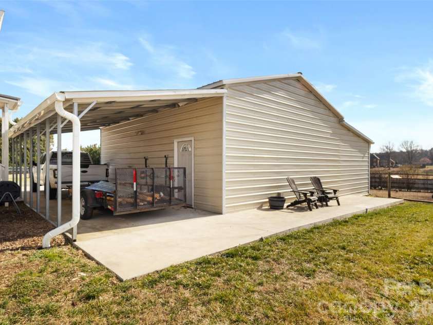 1131 Sikes Mill Road, Monroe, NC 28110.  MLS# CAR4346944, YatesRealty ID 2970. 