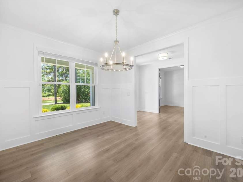 16709 Mckee Road, Charlotte, NC 28278.  MLS# CAR4388215, YatesRealty ID 29700. Dining Room