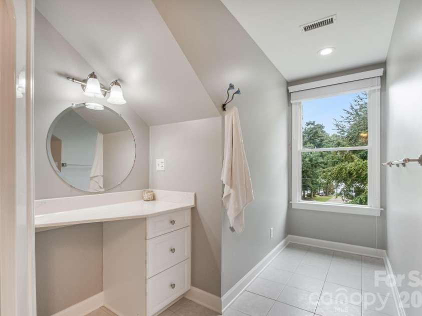 182 Broadview Circle, Mooresville, NC 28117.  MLS# CAR4352412, YatesRealty ID 29701. Convenient vanity area