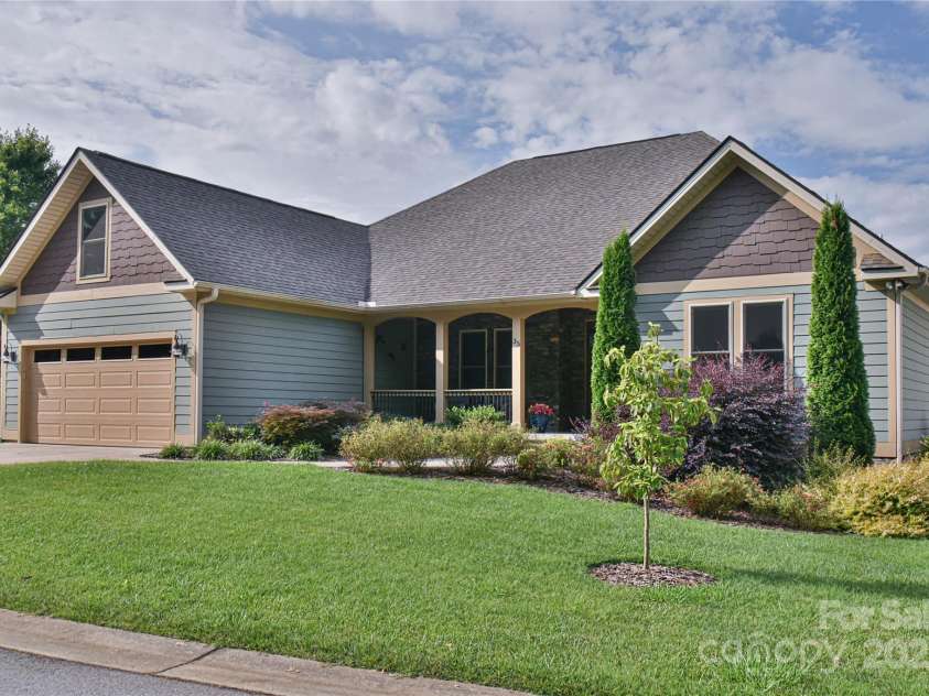 35 Dreambird Drive, Leicester, NC 28748.  MLS# CAR4281795, YatesRealty ID 29701. 