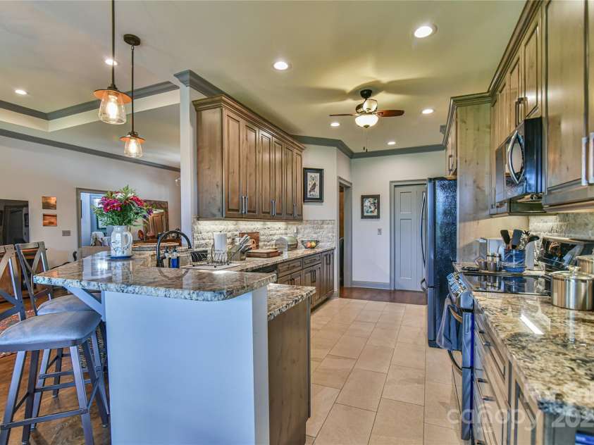 35 Dreambird Drive, Leicester, NC 28748.  MLS# CAR4281795, YatesRealty ID 29701. 