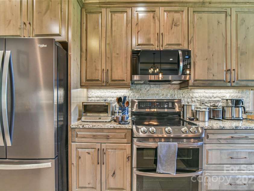 35 Dreambird Drive, Leicester, NC 28748.  MLS# CAR4281795, YatesRealty ID 29701. 