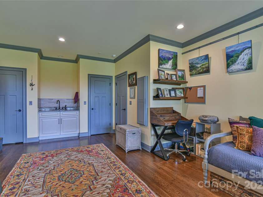 35 Dreambird Drive, Leicester, NC 28748.  MLS# CAR4281795, YatesRealty ID 29701. Double-sized Bedroom