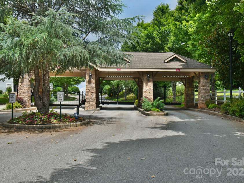 35 Dreambird Drive, Leicester, NC 28748.  MLS# CAR4281795, YatesRealty ID 29701. Entry Gate
