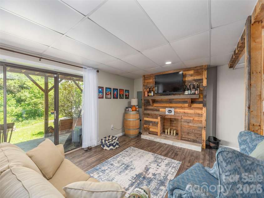 649 Acres View Drive, Waynesville, NC 28786.  MLS# CAR4385384, YatesRealty ID 29702. 