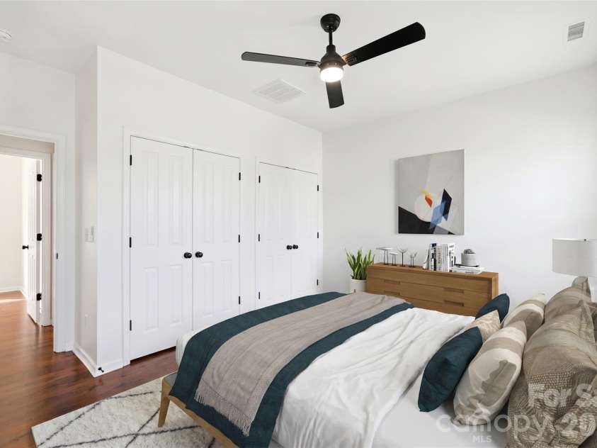 1817 Ethel Guest Lane, Charlotte, NC 28206.  MLS# CAR4388598, YatesRealty ID 29703. Virtually staged