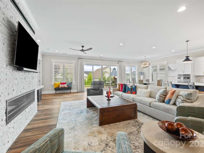 21016 Molly Harper Drive, Cornelius, NC 28031.  MLS# CAR4277815, YatesRealty ID 29705. 