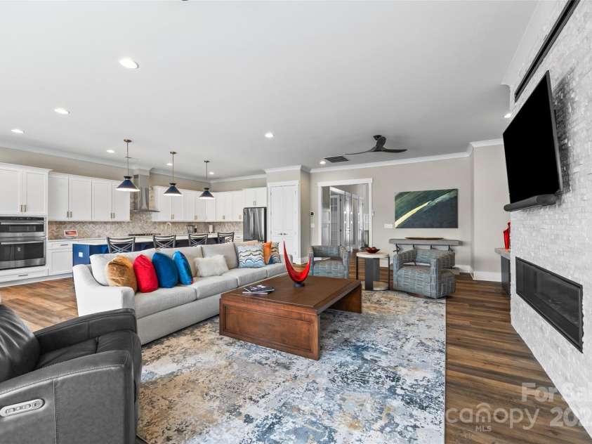 21016 Molly Harper Drive, Cornelius, NC 28031.  MLS# CAR4277815, YatesRealty ID 29705. 