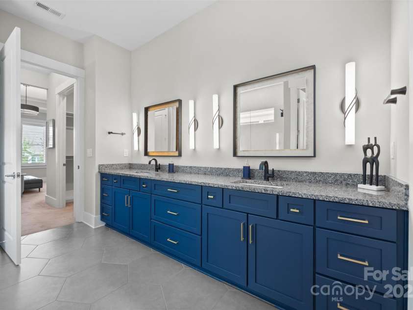 21016 Molly Harper Drive, Cornelius, NC 28031.  MLS# CAR4277815, YatesRealty ID 29705. 