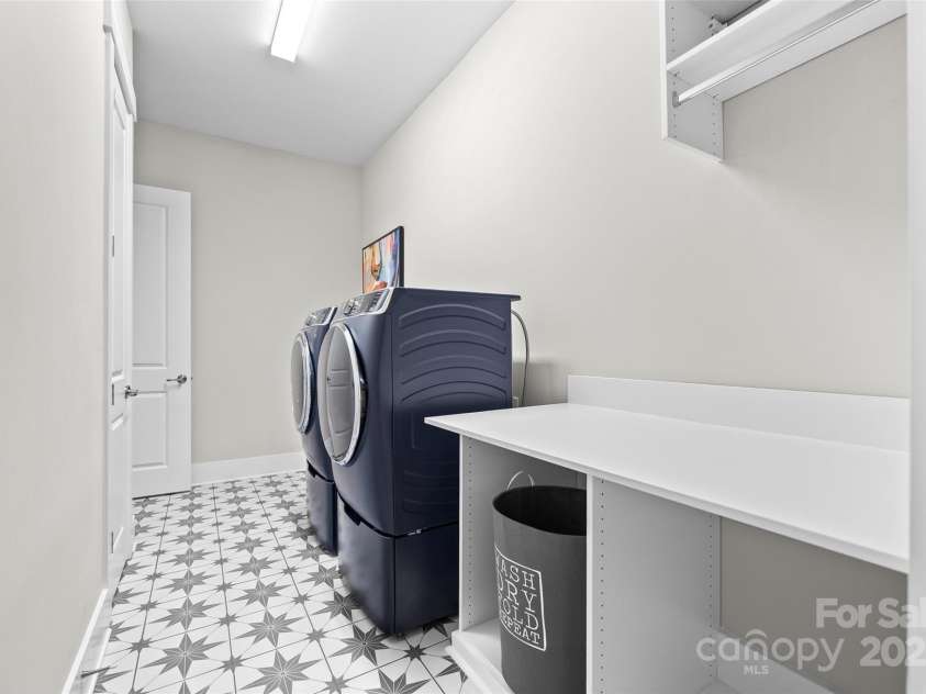 21016 Molly Harper Drive, Cornelius, NC 28031.  MLS# CAR4277815, YatesRealty ID 29705. 