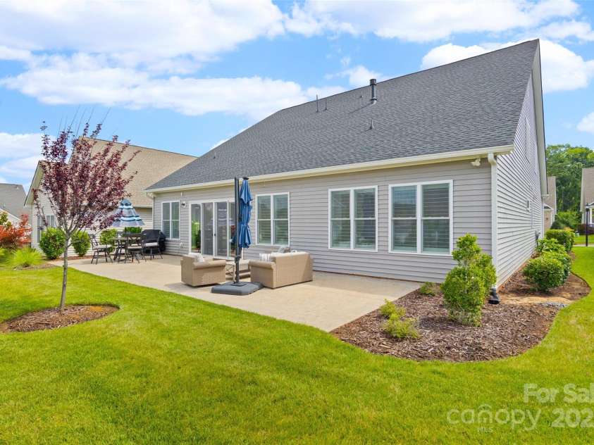 21016 Molly Harper Drive, Cornelius, NC 28031.  MLS# CAR4277815, YatesRealty ID 29705. 