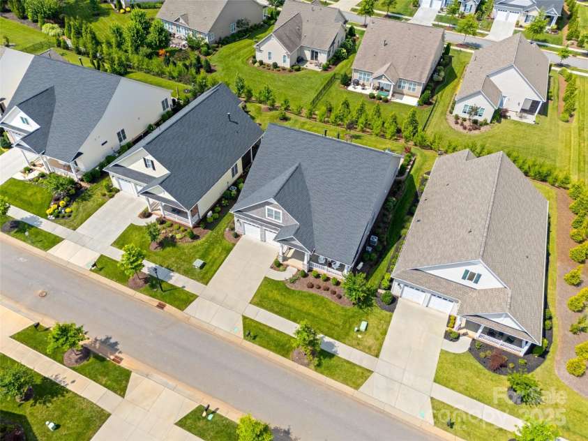 21016 Molly Harper Drive, Cornelius, NC 28031.  MLS# CAR4277815, YatesRealty ID 29705. 