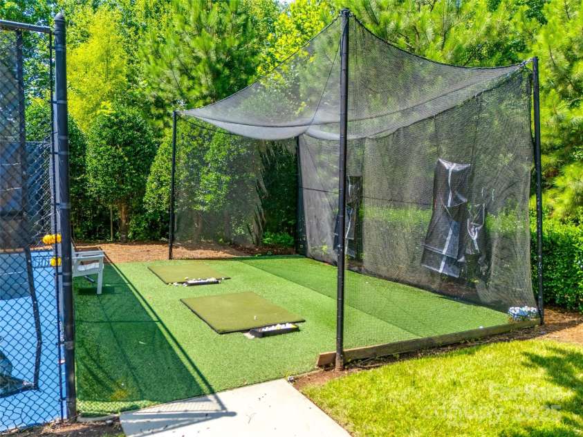 21016 Molly Harper Drive, Cornelius, NC 28031.  MLS# CAR4277815, YatesRealty ID 29705. 