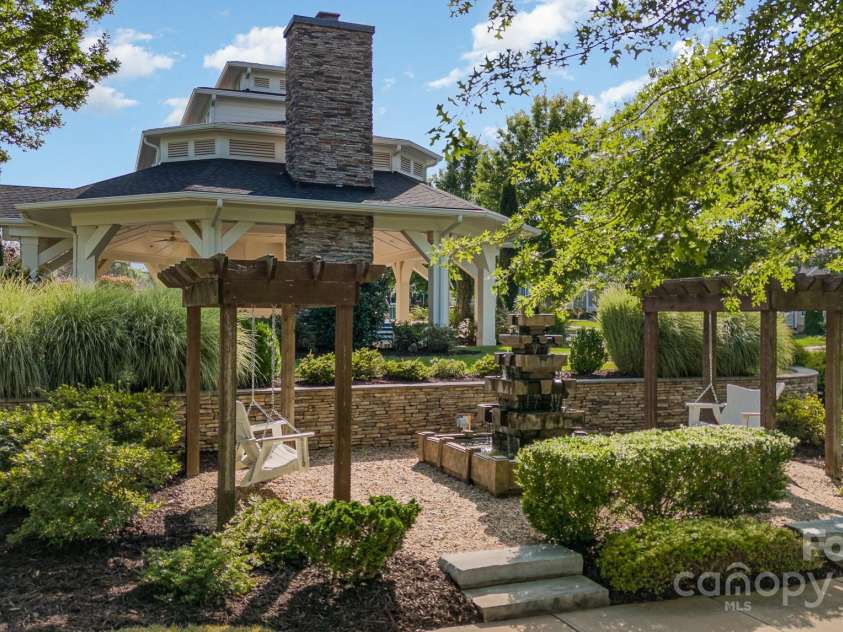 21016 Molly Harper Drive, Cornelius, NC 28031.  MLS# CAR4320388, YatesRealty ID 29705. Another pocket park in the community.