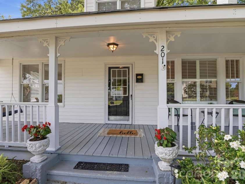 201 Smith Street, Clover, SC 29710.  MLS# CAR4381063, YatesRealty ID 29706. 