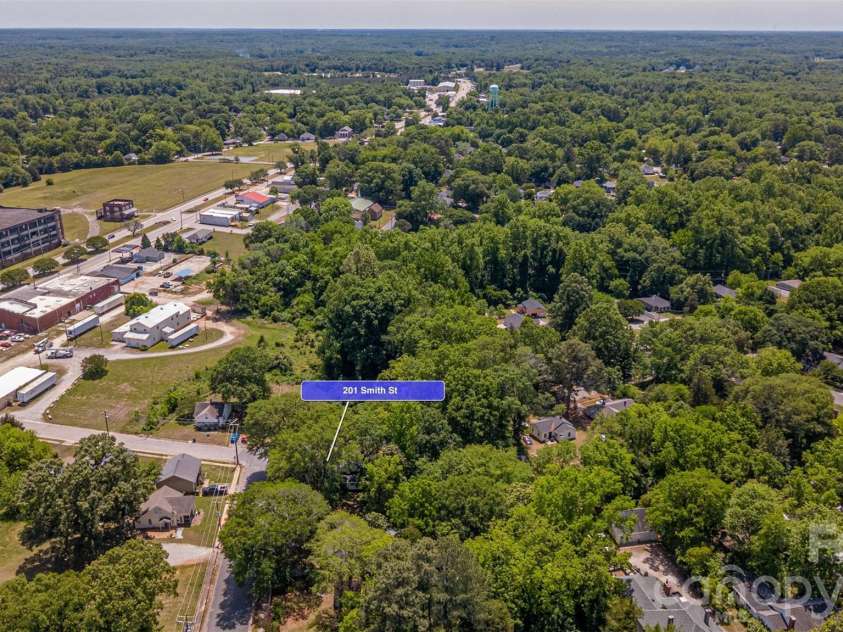 201 Smith Street, Clover, SC 29710.  MLS# CAR4381063, YatesRealty ID 29706. 