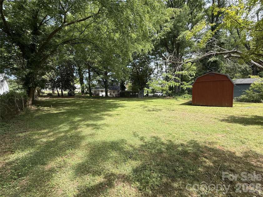 201 Smith Street, Clover, SC 29710.  MLS# CAR4381063, YatesRealty ID 29706. 