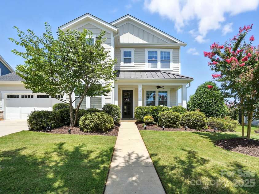 12111 Grey Partridge Drive, Charlotte, NC 28278.  MLS# CAR4285423, YatesRealty ID 29709. 