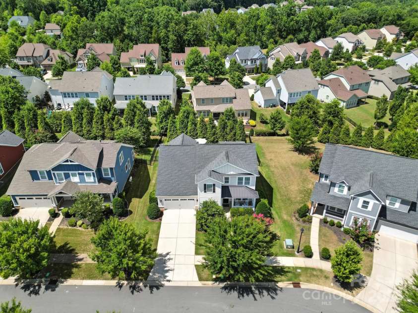 12111 Grey Partridge Drive, Charlotte, NC 28278.  MLS# CAR4285423, YatesRealty ID 29709. 