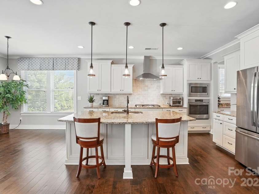 12111 Grey Partridge Drive, Charlotte, NC 28278.  MLS# CAR4285423, YatesRealty ID 29709. 