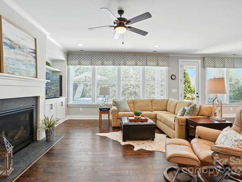 12111 Grey Partridge Drive, Charlotte, NC 28278.  MLS# CAR4285423, YatesRealty ID 29709. 