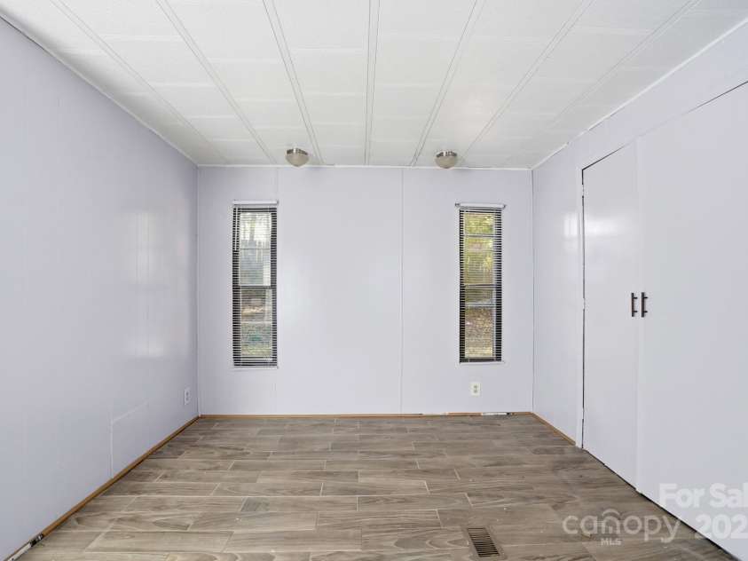 115 Red Bud Place, Concord, NC 28027.  MLS# CAR4316822, YatesRealty ID 2971. 2nd Primary Bedroom