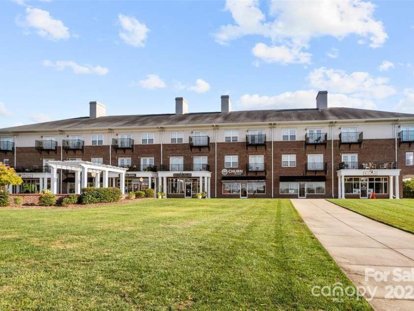 115 Red Bud Place, Concord, NC 28027.  MLS# CAR4316822, YatesRealty ID 2971. Afton Village just a few minutes away!