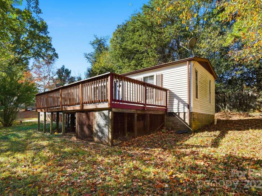 115 Red Bud Place, Concord, NC 28027.  MLS# CAR4316822, YatesRealty ID 2971. Welcome!