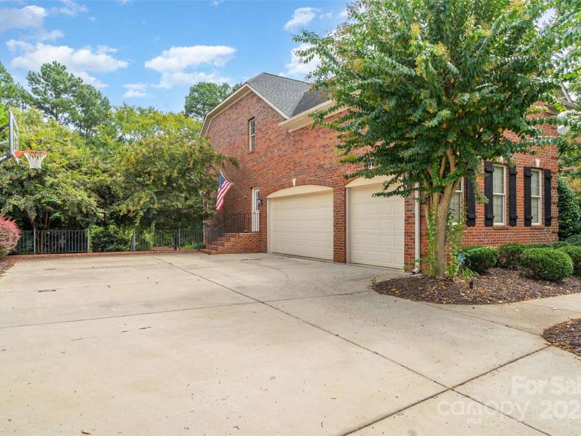 9021 Unbridle Lane, Waxhaw, NC 28173.  MLS# CAR4301404, YatesRealty ID 2971. 