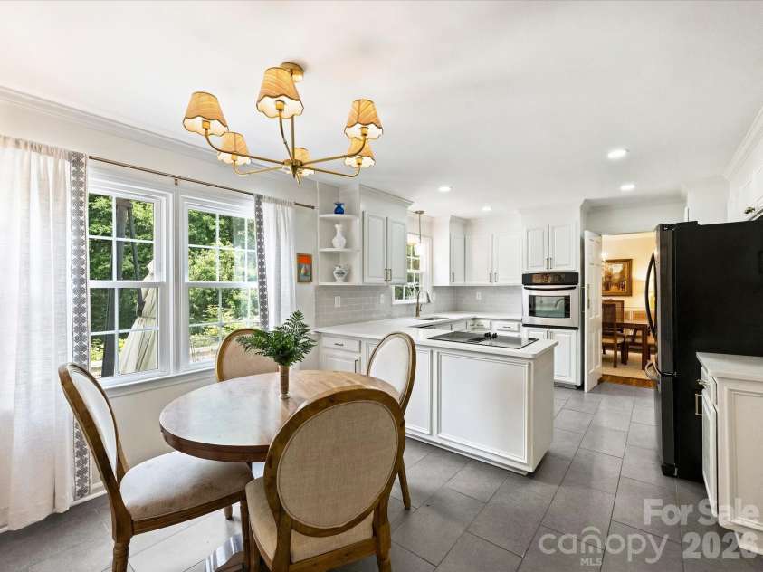 3731 Ashton Drive, Charlotte, NC 28210.  MLS# CAR4391507, YatesRealty ID 29710. Breakfast Area