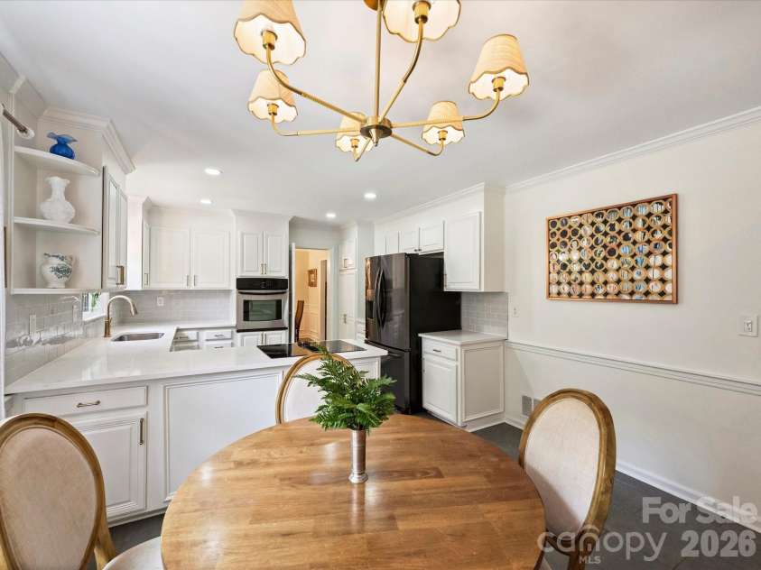 3731 Ashton Drive, Charlotte, NC 28210.  MLS# CAR4391507, YatesRealty ID 29710. Breakfast Area/Kitchen