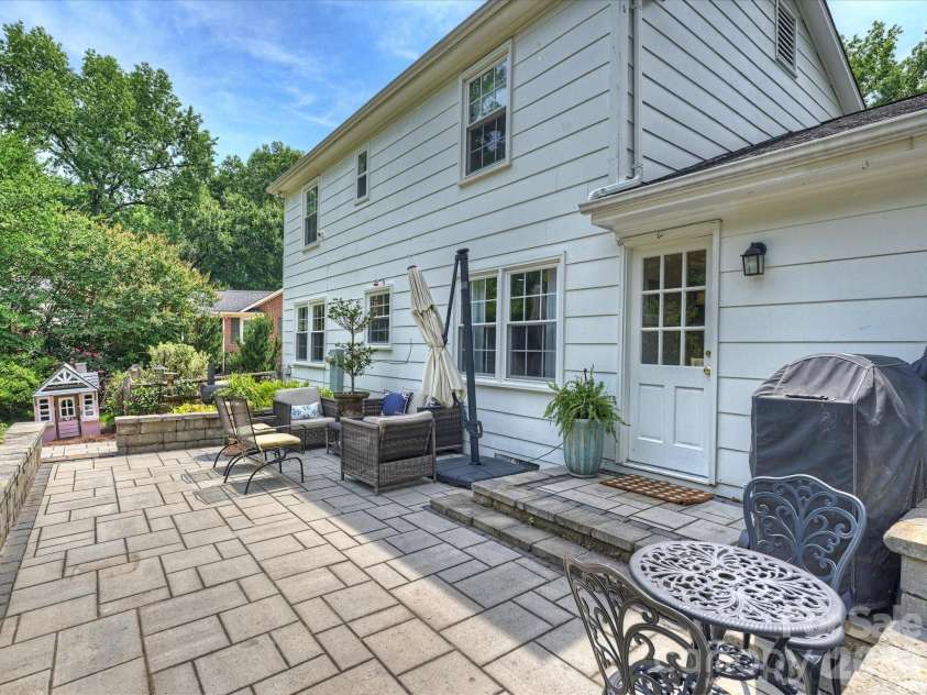 3731 Ashton Drive, Charlotte, NC 28210.  MLS# CAR4391507, YatesRealty ID 29710. Patio